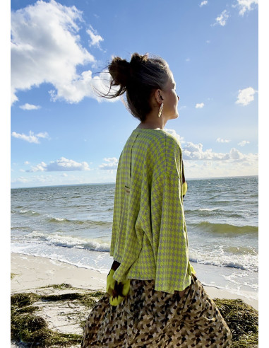 LEMON ON THE SAND short kimono